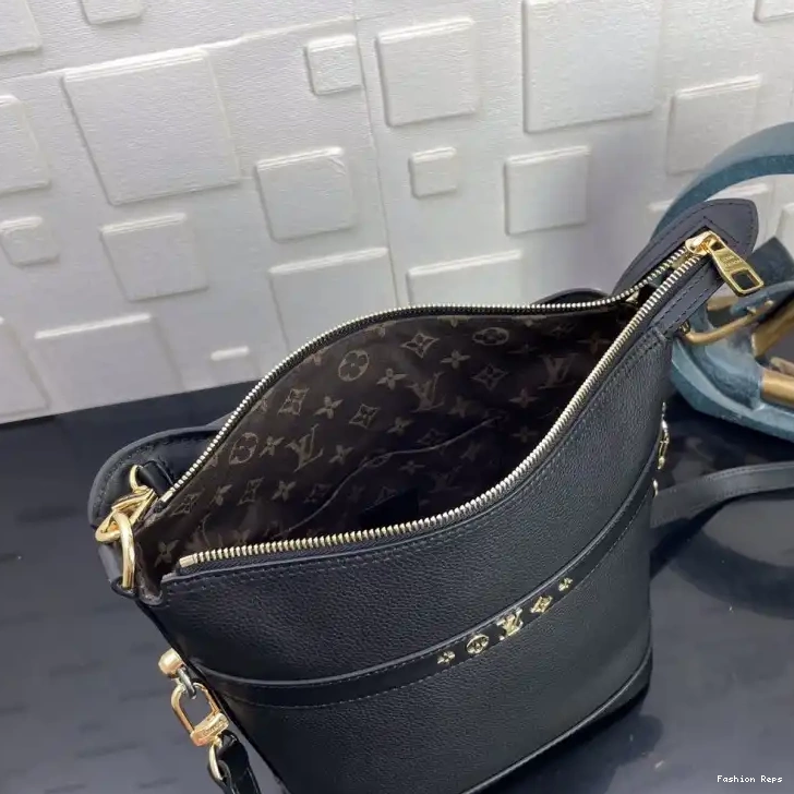 Fashion Reps LV 2107YA0097 Bags 0523